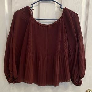 Aritzia Wilfred burgundy pleated blouse